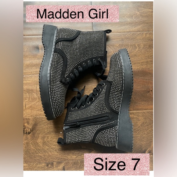 Boots! - Picture 1 of 1